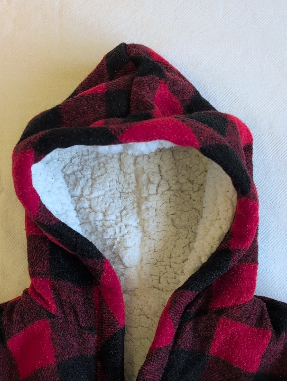 Indigo Baby Buffalo Plaid Plush Robe Hooded Red Black Fleece Size 0-12M - Picture 2 of 8